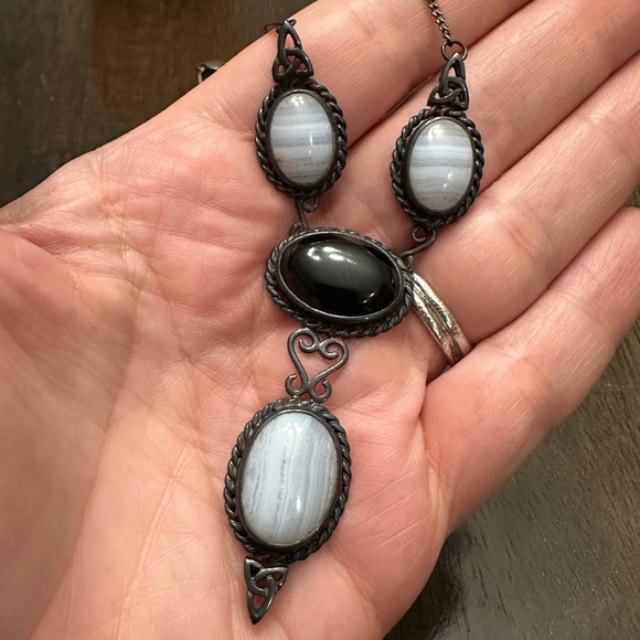 Custom Made Blue Lace Agate and Black Onyx necklace - Picture 4 of 4